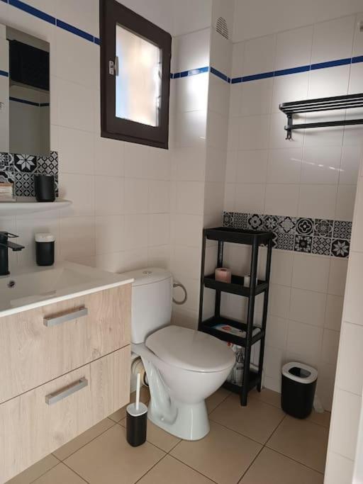 Studio Renove Dans Residence De Vacances Avec Grande Piscine Chauffee, Parking Et Terrasse Агд Экстерьер фото
