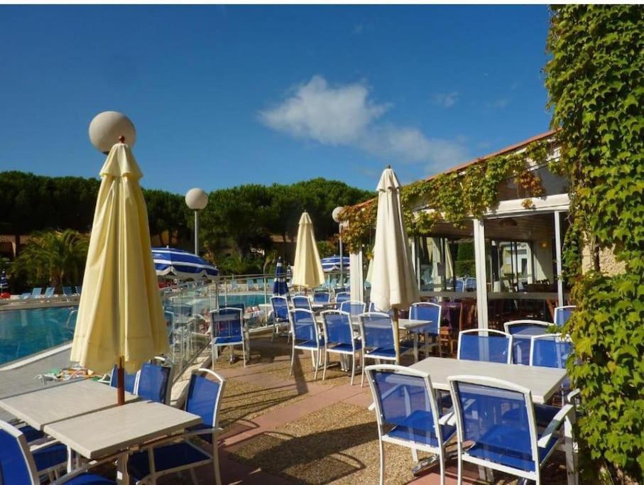 Studio Renove Dans Residence De Vacances Avec Grande Piscine Chauffee, Parking Et Terrasse Агд Экстерьер фото